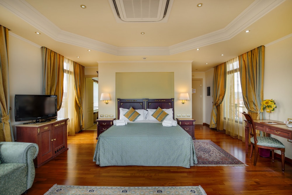 Hotel Panorama — Hotel rooms in Olbia, Sardinia