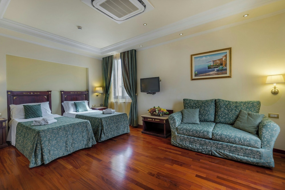 Hotel Panorama — Hotel rooms in Olbia, Sardinia