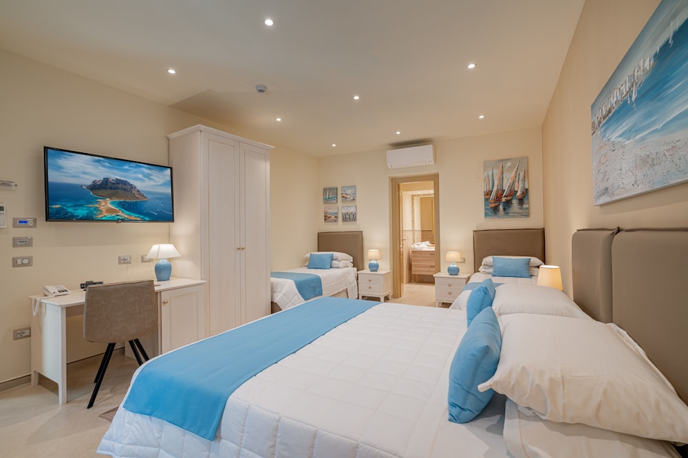 Hotel Panorama — Hotel rooms in Olbia, Sardinia