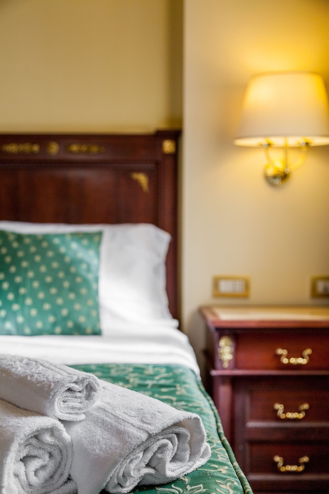 Hotel Panorama — Hotel rooms in Olbia, Sardinia