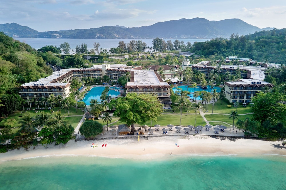 Phuket Marriott Resort & Spa, Merlin Beach — Hotel building in Patong Beach, Phuket Province