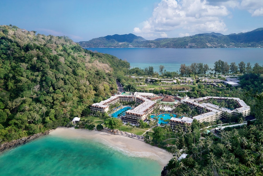 Phuket Marriott Resort & Spa, Merlin Beach — Hotel building in Patong Beach, Phuket Province