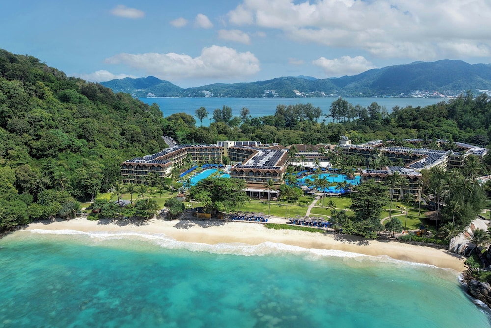 Phuket Marriott Resort & Spa, Merlin Beach — Hotel building in Patong Beach, Phuket Province