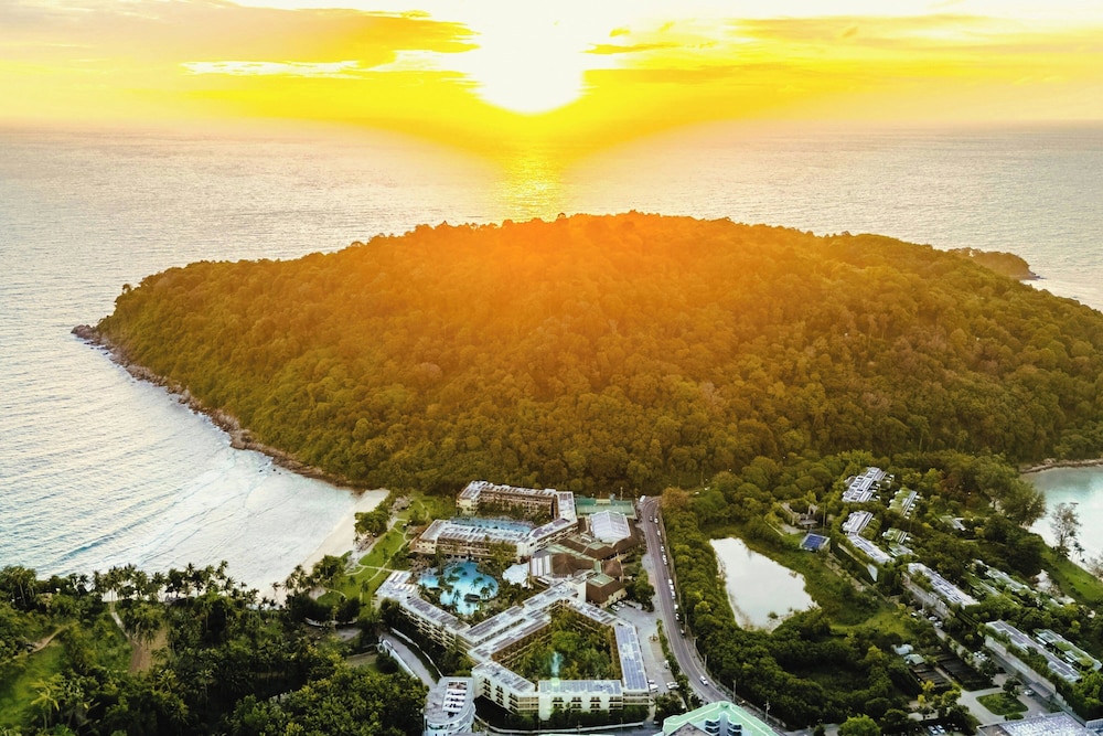 Phuket Marriott Resort & Spa, Merlin Beach — Beach in Patong Beach, Phuket Province