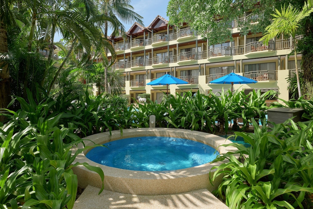 Phuket Marriott Resort & Spa, Merlin Beach — Hotel building in Patong Beach, Phuket Province