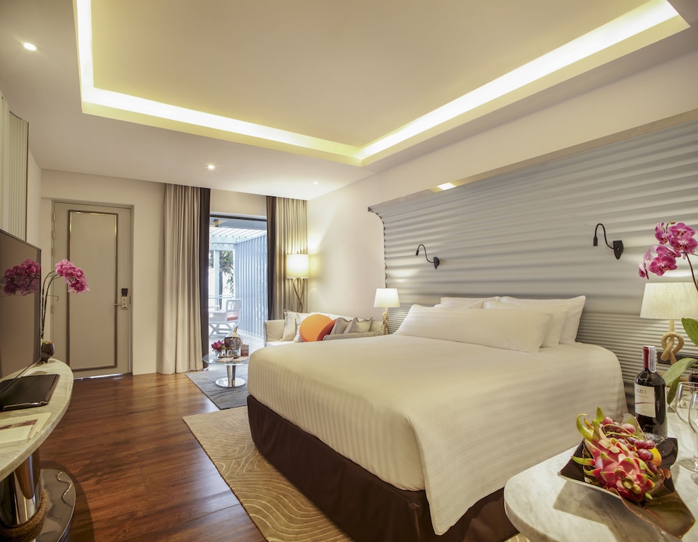 The Boathouse Phuket — Hotel rooms in Karon, Phuket Province