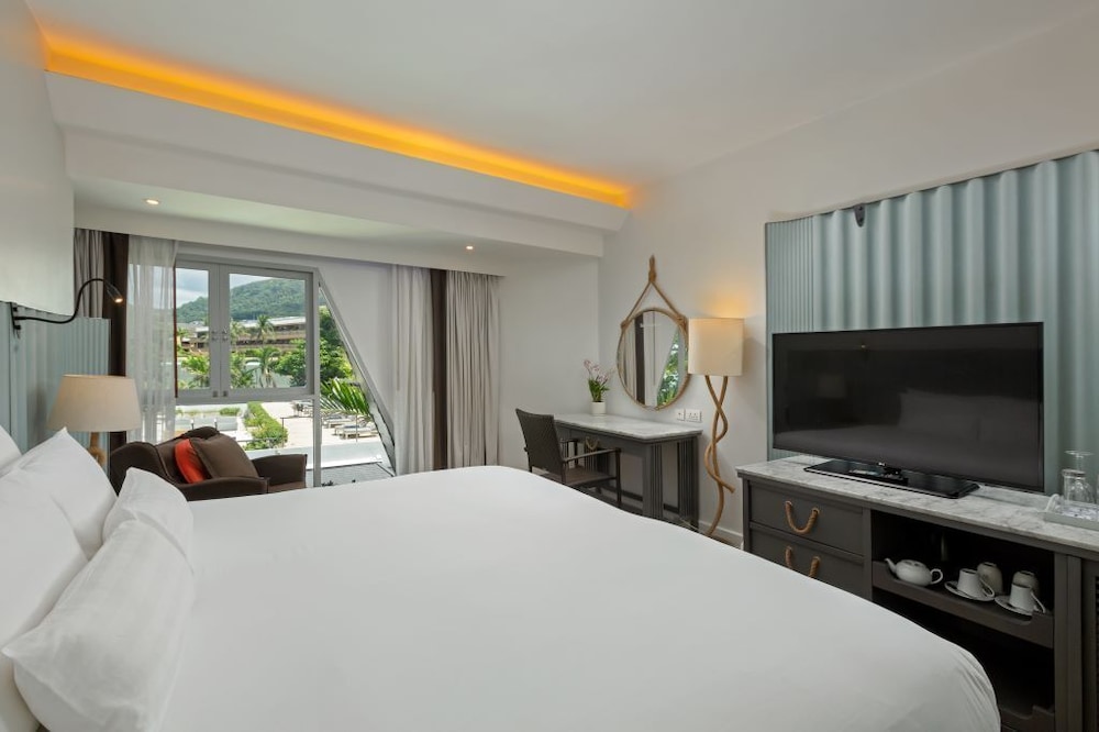 The Boathouse Phuket — Hotel rooms in Karon, Phuket Province