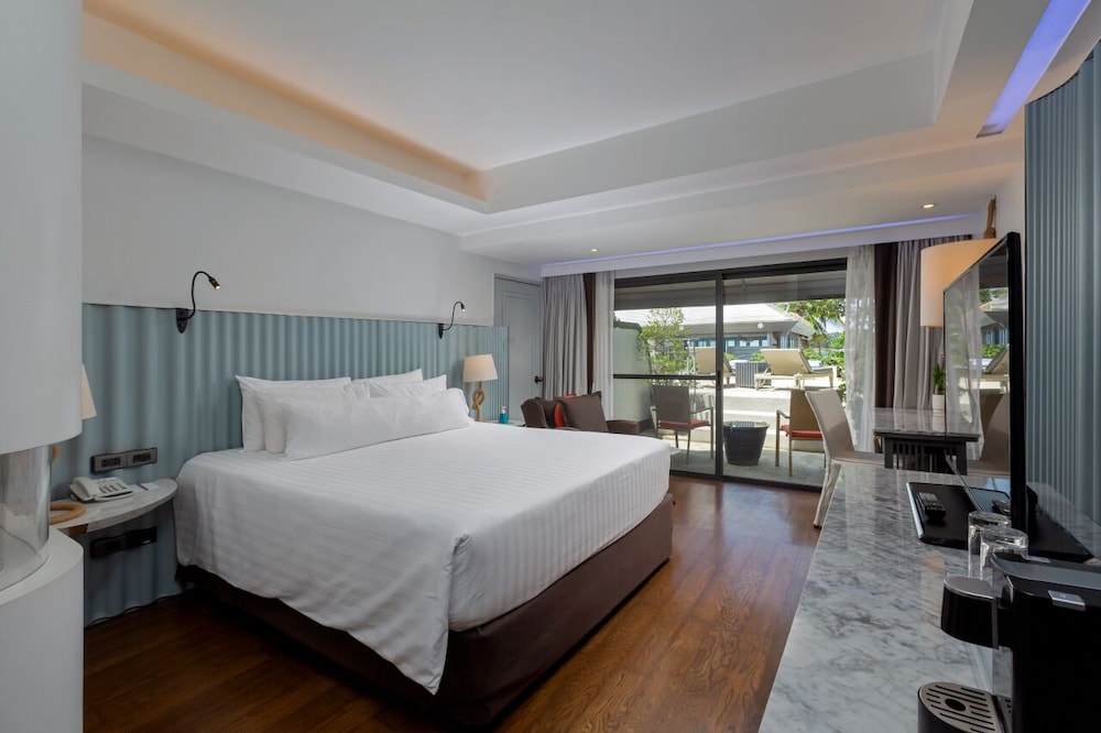 The Boathouse Phuket — Hotel rooms in Karon, Phuket Province