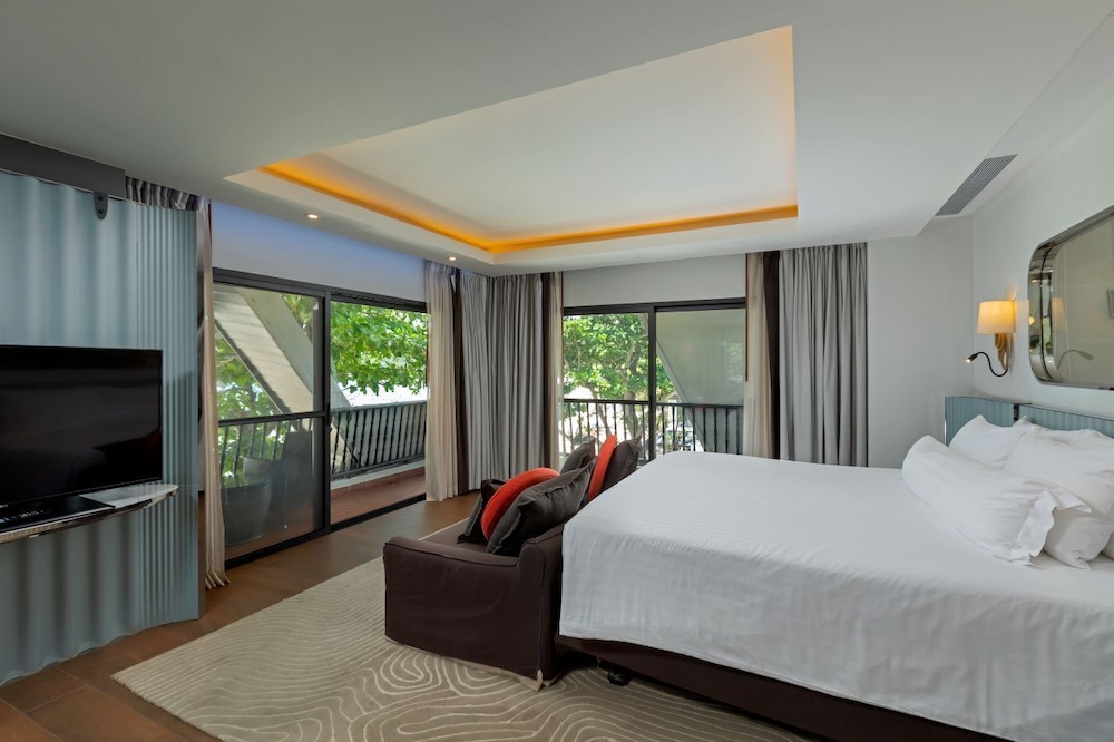 The Boathouse Phuket — Hotel rooms in Karon, Phuket Province