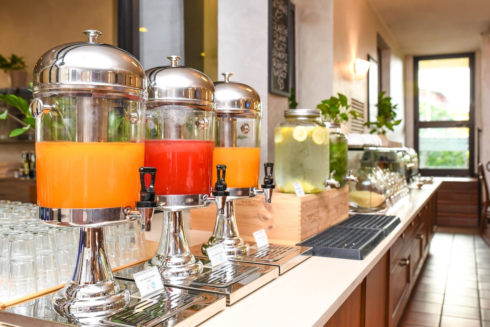 Hotel Riel — Restaurant & bars in Sirmione, Lombardy