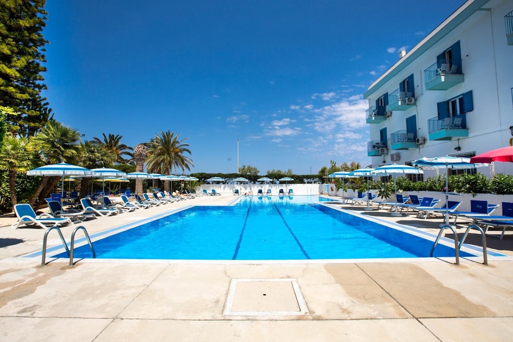 Hotel Tourist — Swimming pool in Cefalù, Sicily