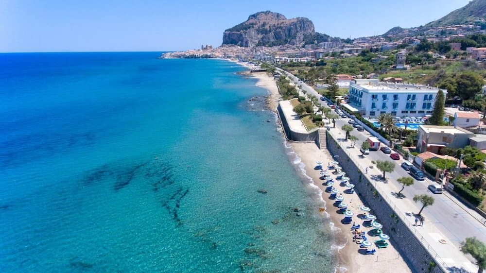 Hotel Tourist — Beach in Cefalù, Sicily