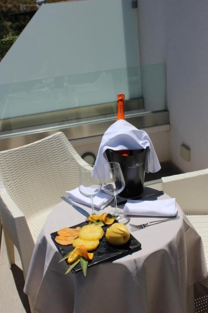 Hotel Tourist — Restaurant & bars in Cefalù, Sicily