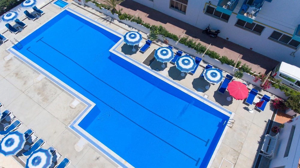 Hotel Tourist — Swimming pool in Cefalù, Sicily