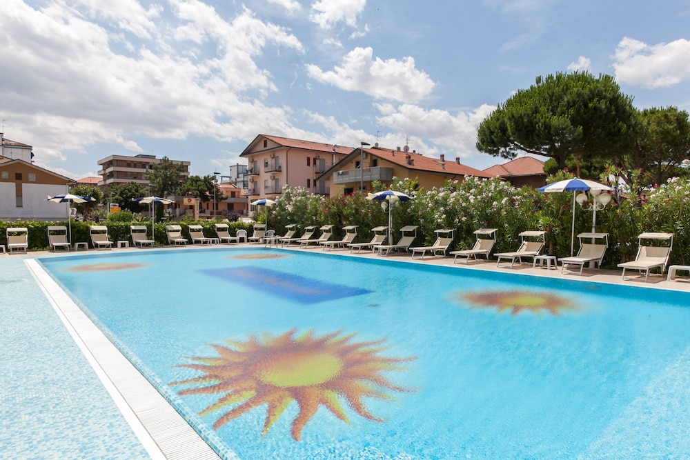 Hotel Universal - zdjęcie 3