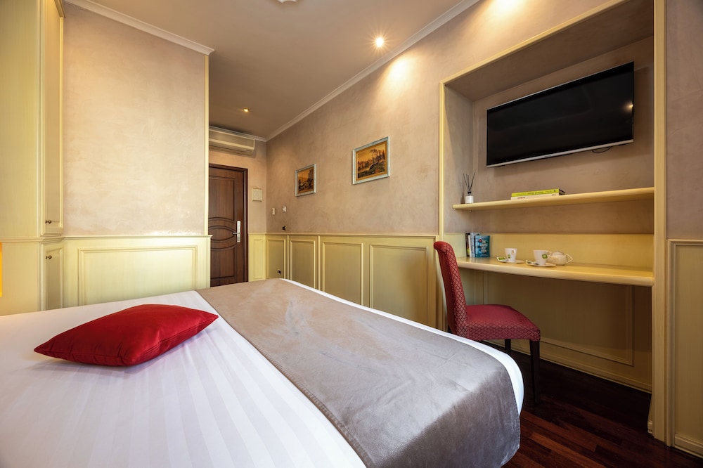 Al Viminale Hill Inn & Hotel — Hotel rooms in Rome, Lazio
