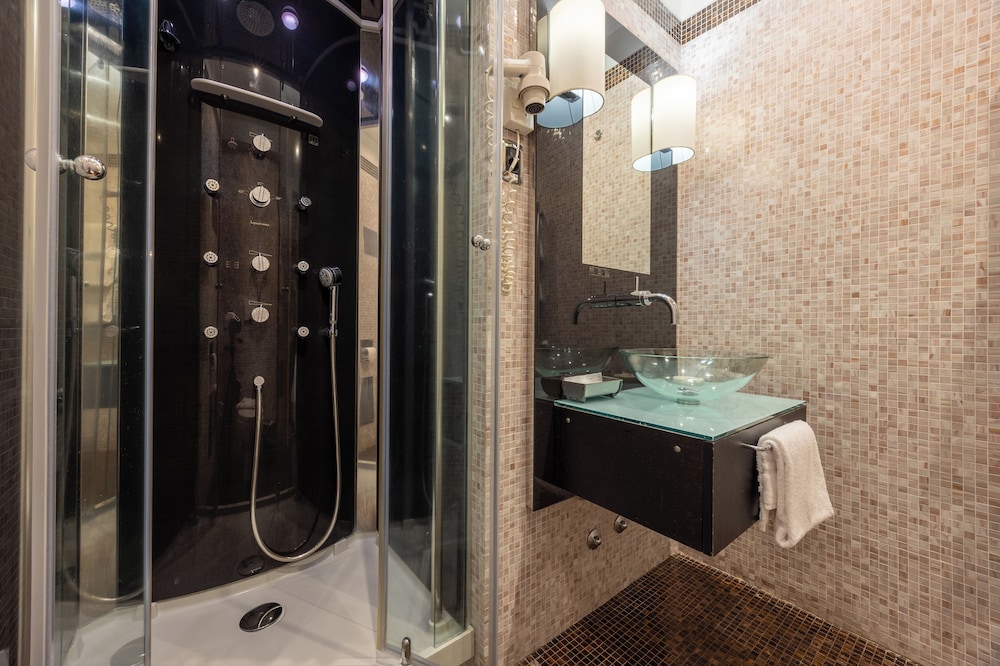 Al Viminale Hill Inn & Hotel — Hotel rooms in Rome, Lazio