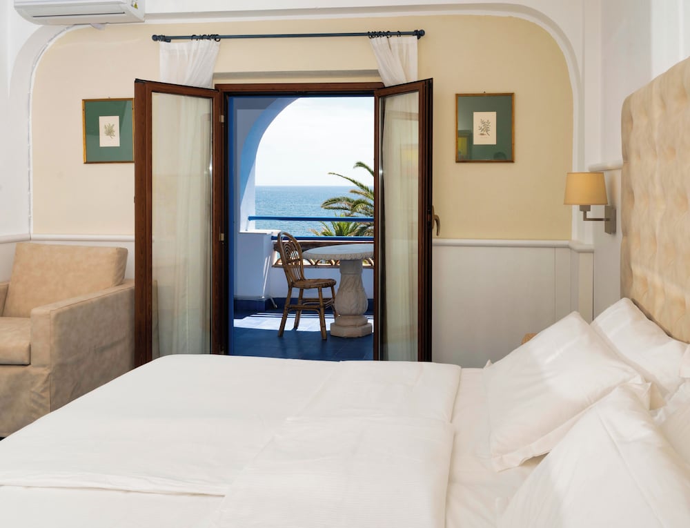 Arathena Rocks Hotel — Hotel rooms in Giardini Naxos, Sicily