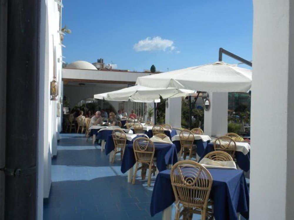 Arathena Rocks Hotel — Restaurant & bars in Giardini Naxos, Sicily