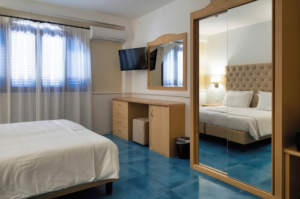 Arathena Rocks Hotel — Hotel rooms in Giardini Naxos, Sicily