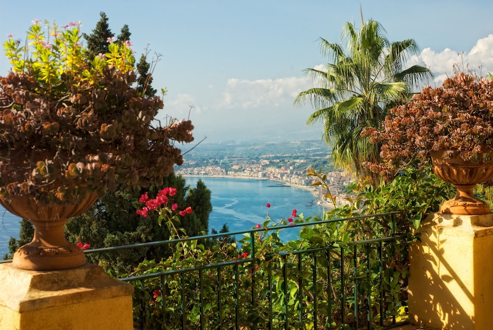 Hotel Villa Belvedere — Attractions in the area in Taormina, Sicily