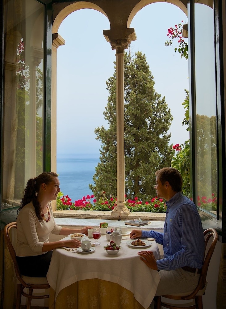 Hotel Villa Belvedere — Restaurant & bars in Taormina, Sicily