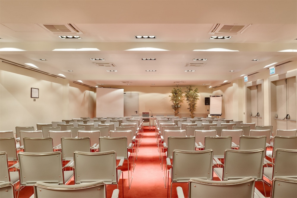 Jazz Hotel — Hotel building in Olbia, Sardinia
