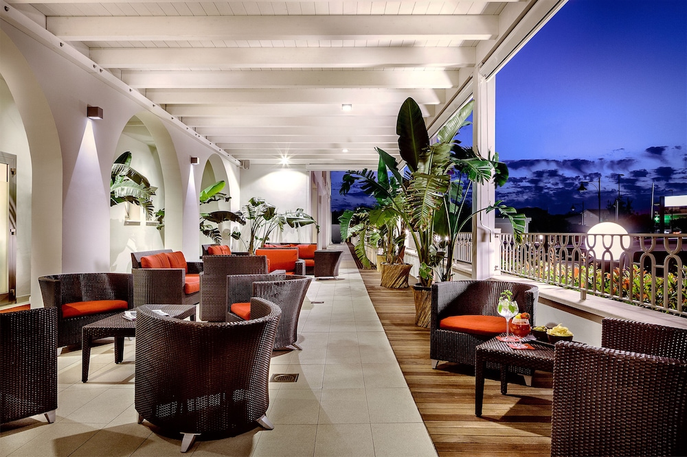 Jazz Hotel — Restaurant & bars in Olbia, Sardinia