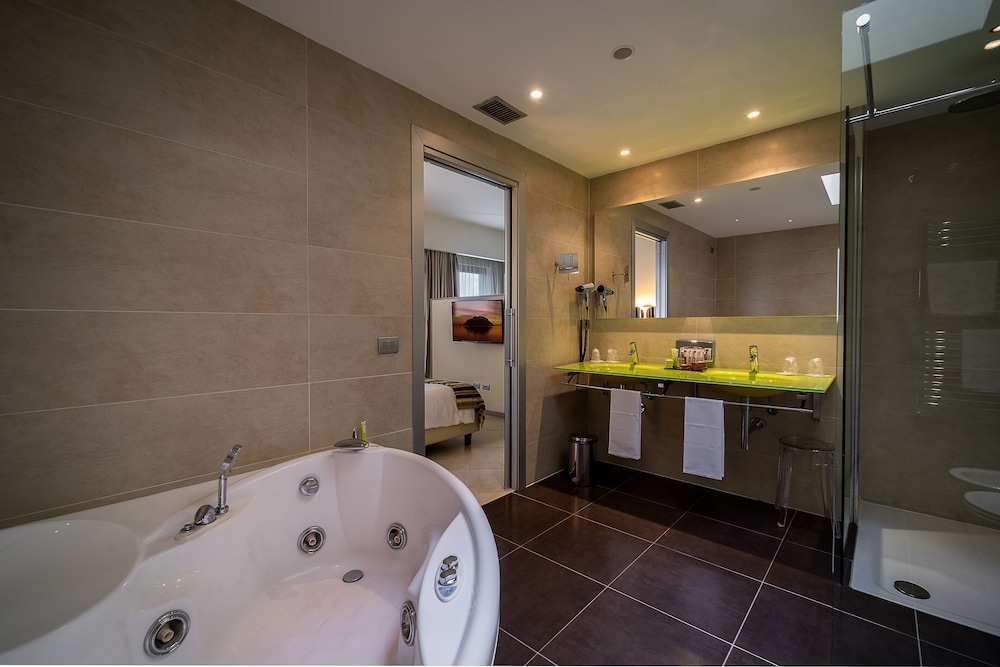 Jazz Hotel — Hotel rooms in Olbia, Sardinia