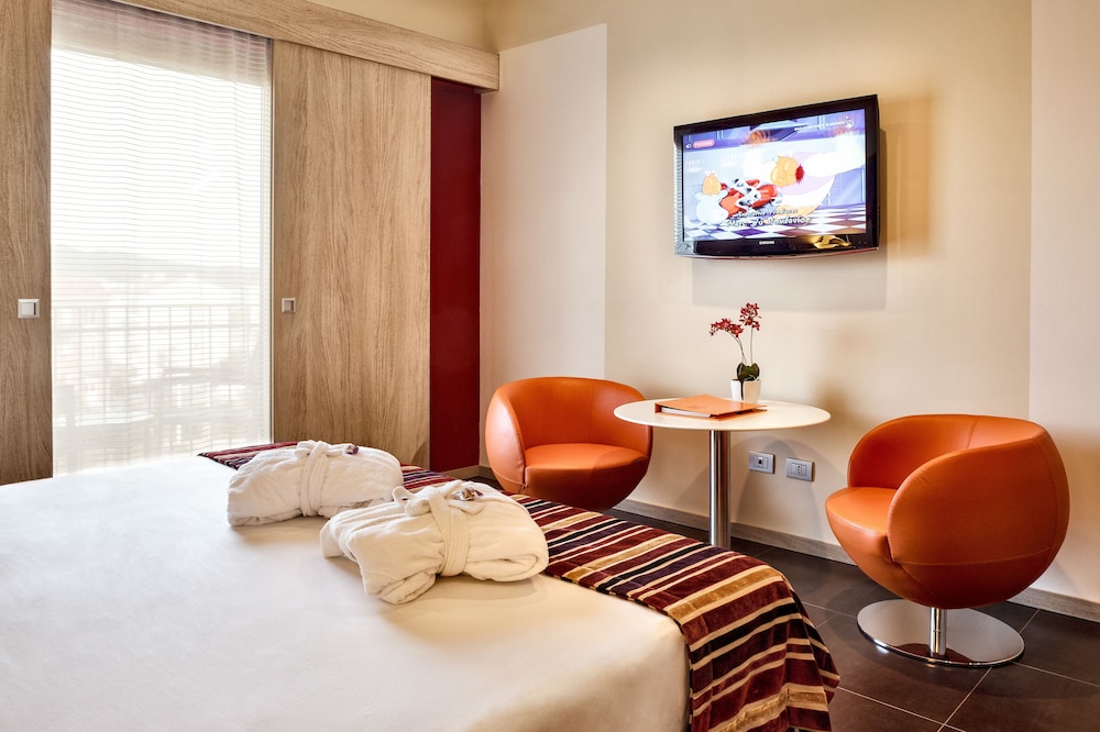 Jazz Hotel — Hotel rooms in Olbia, Sardinia