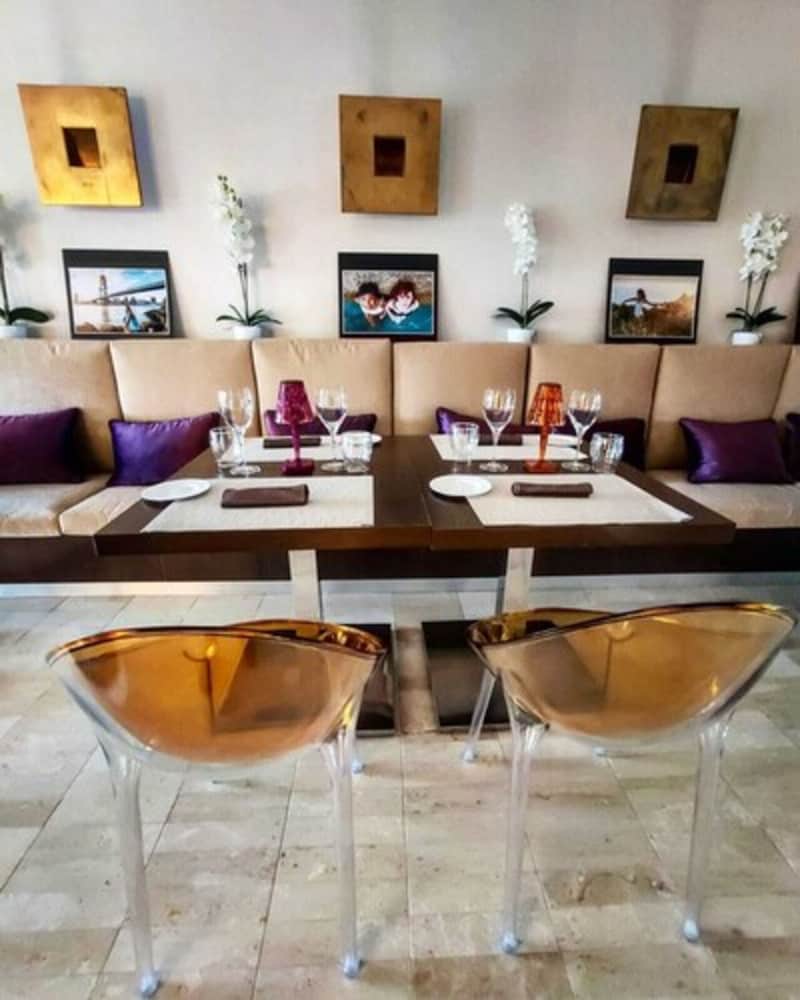 Jazz Hotel — Restaurant & bars in Olbia, Sardinia