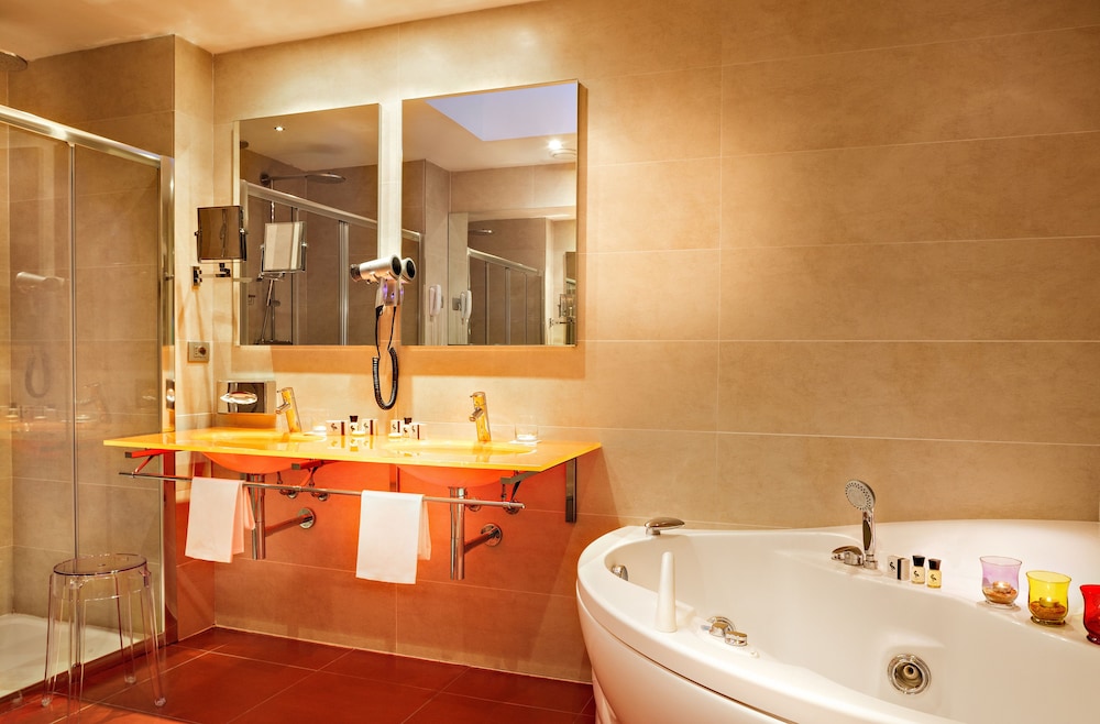 Jazz Hotel — Hotel rooms in Olbia, Sardinia