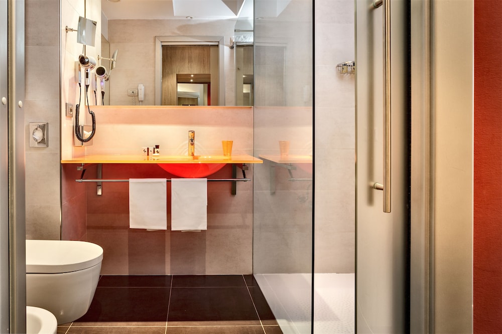 Jazz Hotel — Hotel rooms in Olbia, Sardinia