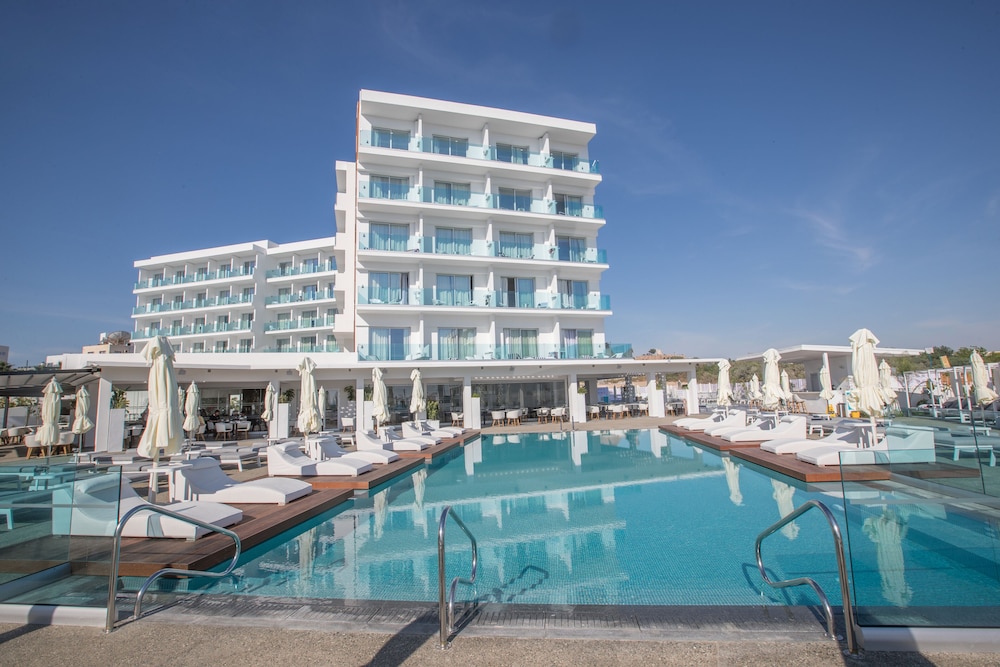 The Blue Ivy Hotel and Suites — Swimming pool in Protaras, Famagusta Region