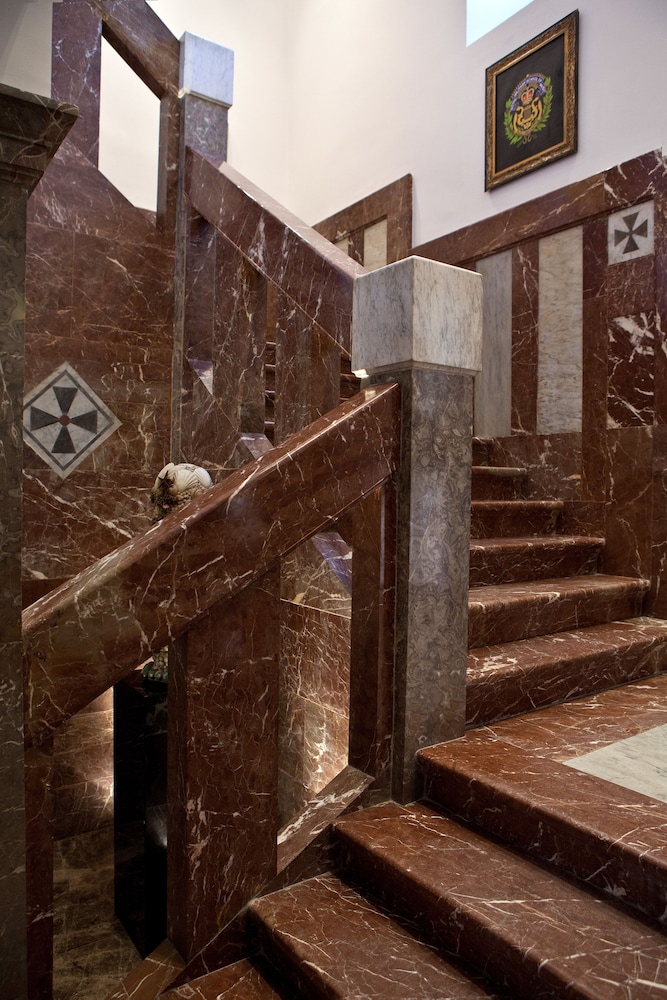 The Ashbee Hotel - The Leading Hotels of the World — Hotel building in Taormina, Sicily