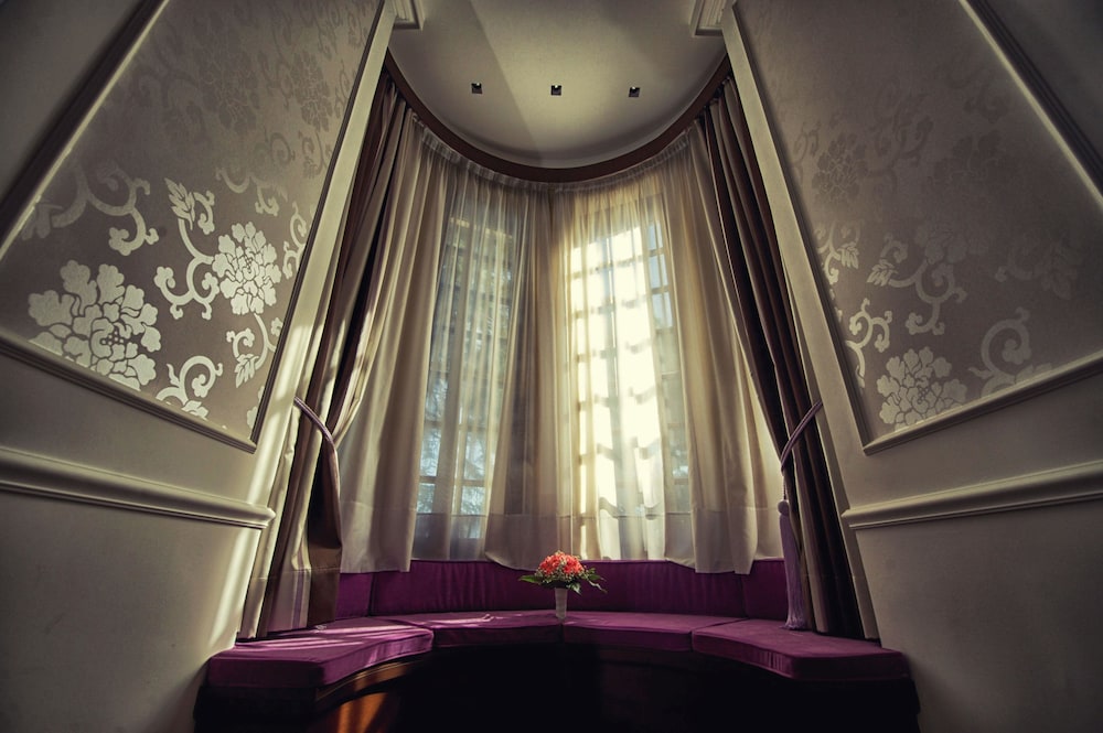 The Ashbee Hotel - The Leading Hotels of the World — Hotel rooms in Taormina, Sicily