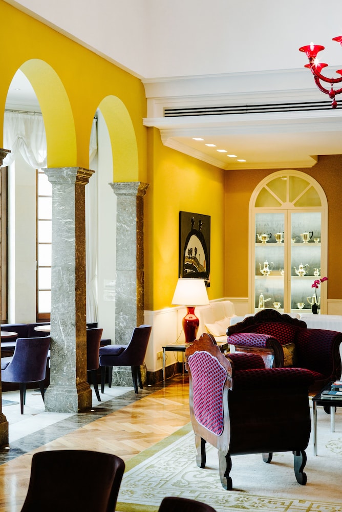 The Ashbee Hotel - The Leading Hotels of the World — Restaurant & bars in Taormina, Sicily