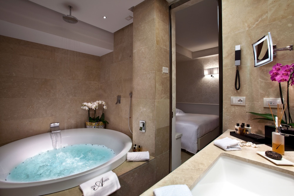 The Ashbee Hotel - The Leading Hotels of the World — Hotel rooms in Taormina, Sicily
