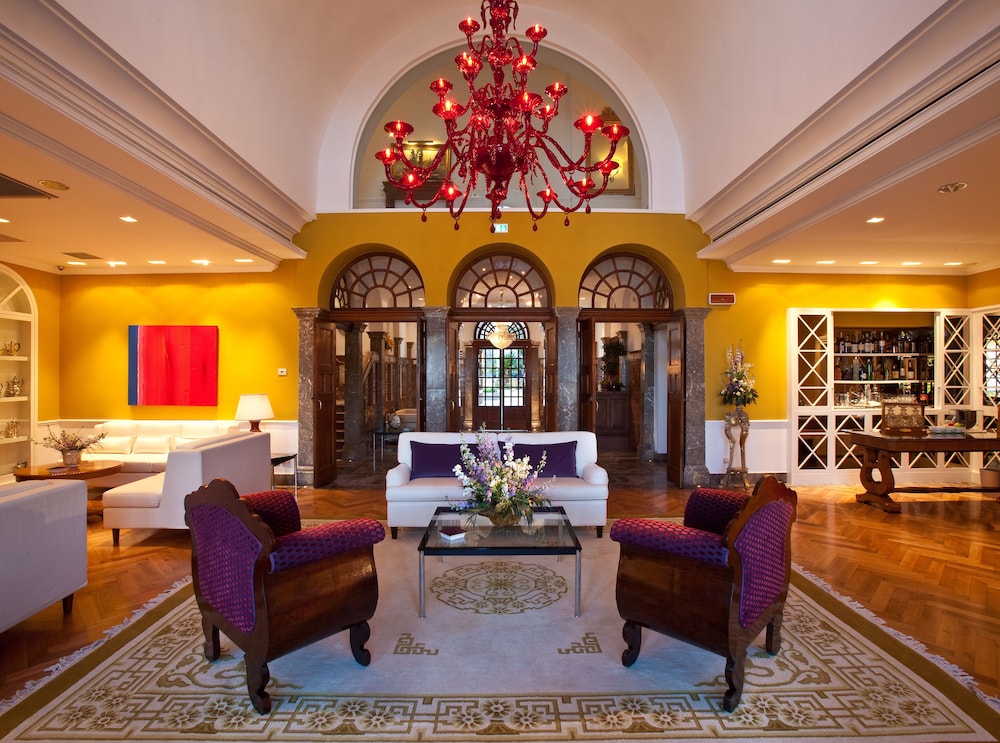 The Ashbee Hotel - The Leading Hotels of the World — Restaurant & bars in Taormina, Sicily