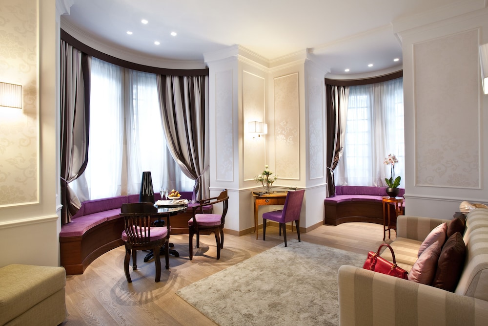The Ashbee Hotel - The Leading Hotels of the World — Hotel rooms in Taormina, Sicily