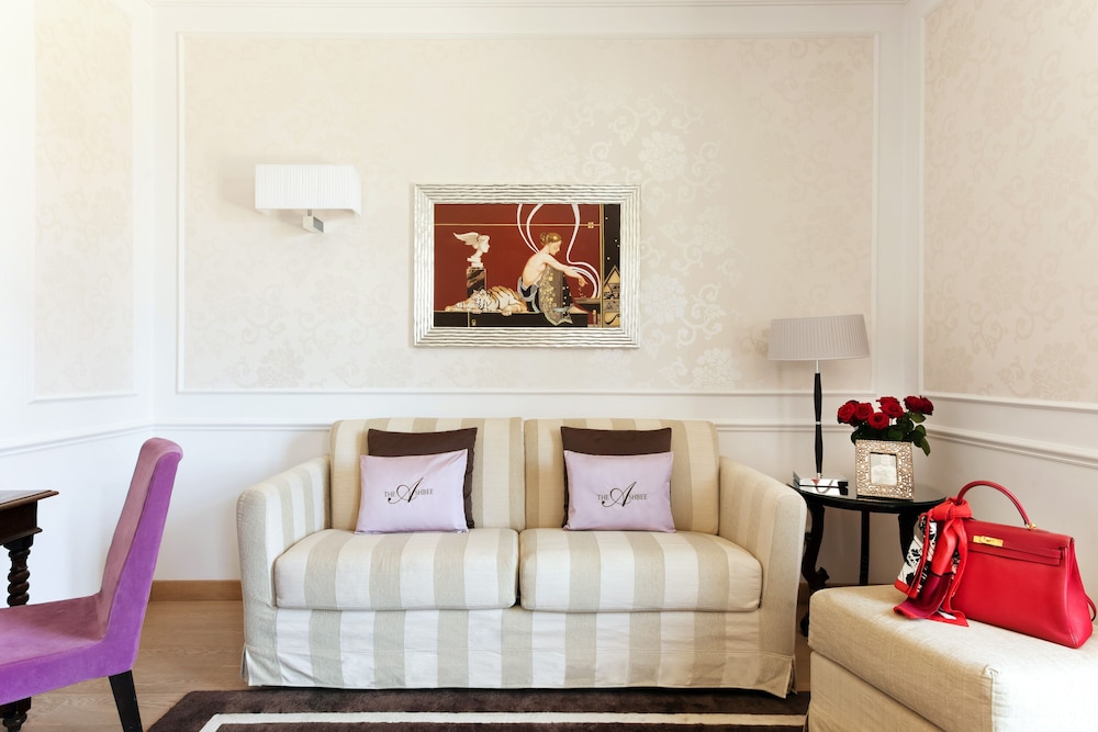 The Ashbee Hotel - The Leading Hotels of the World — Hotel rooms in Taormina, Sicily