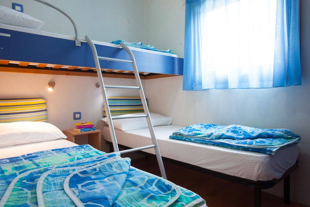 Camping Village Laguna Blu — Hotel rooms in Alghero, Sardinia