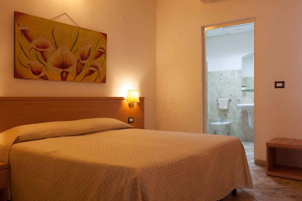 Camping Village Laguna Blu — Hotel rooms in Alghero, Sardinia