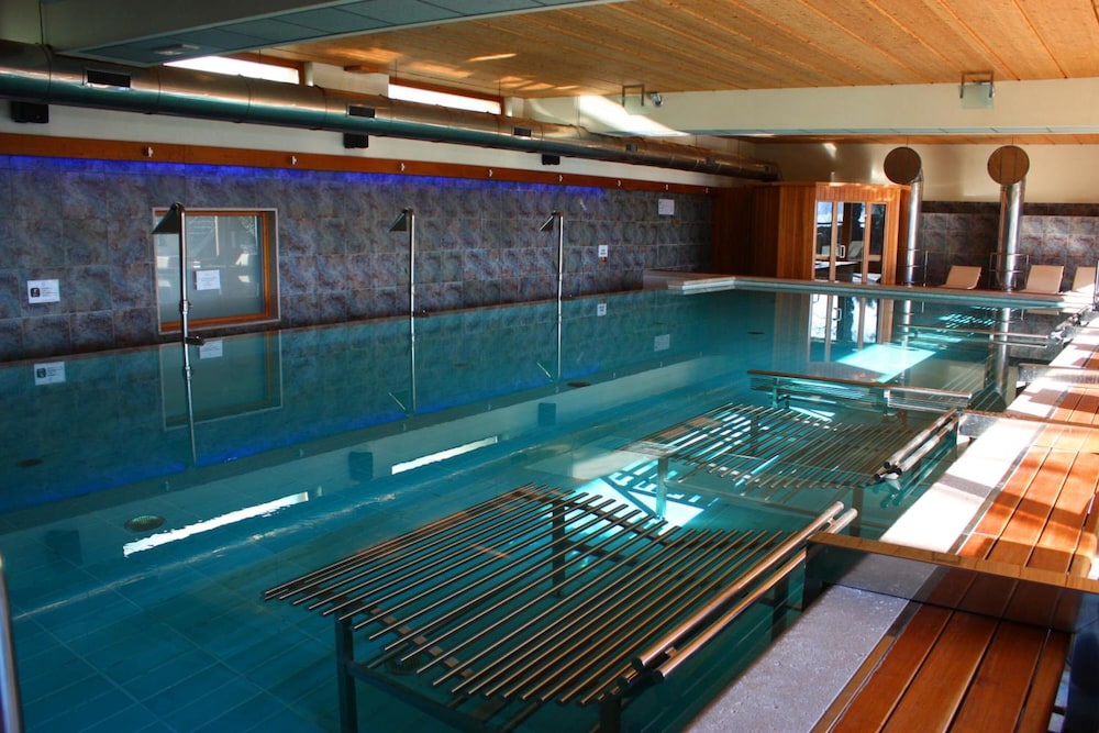 Cocca Hotel Royal Thai SPA — Swimming pool in Sarnico, Lombardy