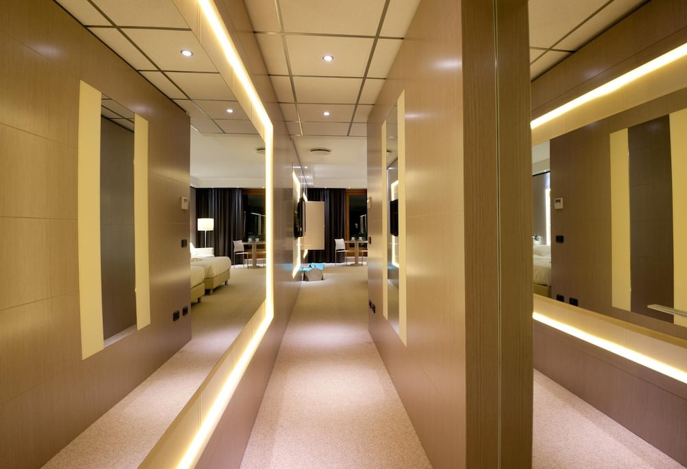 Cocca Hotel Royal Thai SPA — Hotel rooms in Sarnico, Lombardy