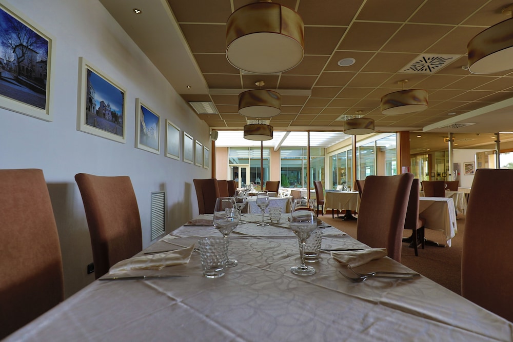 Cocca Hotel Royal Thai SPA — Restaurant & bars in Sarnico, Lombardy