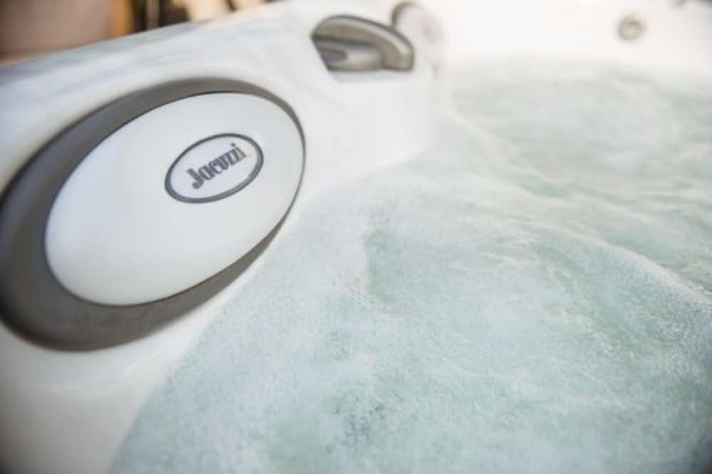 Enjoy Garda Hotel — Spa in Peschiera del Garda, Veneto