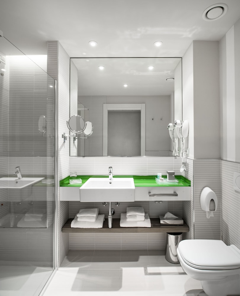 Enjoy Garda Hotel — Hotel rooms in Peschiera del Garda, Veneto