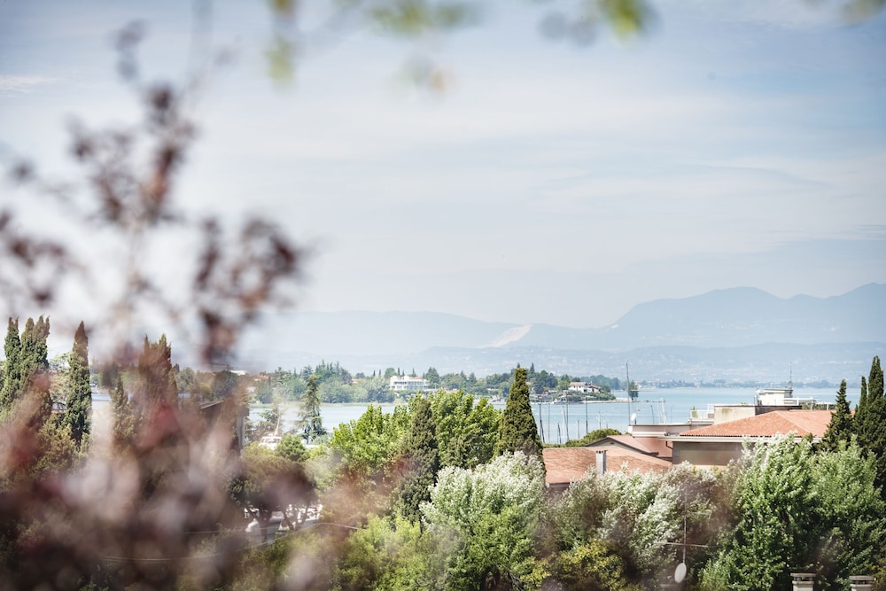 Enjoy Garda Hotel — Attractions in the area in Peschiera del Garda, Veneto