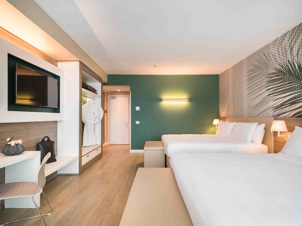 Enjoy Garda Hotel — Hotel rooms in Peschiera del Garda, Veneto